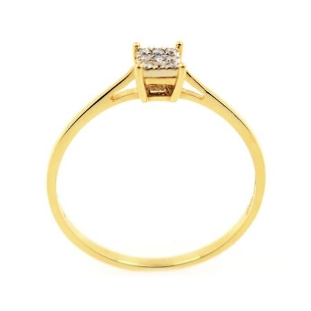 18k Gold Ring with rd10019 diamond