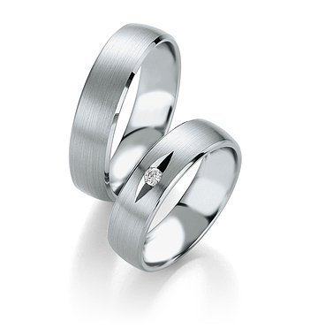 Platinum wedding rings with Breuning diamonds 090540