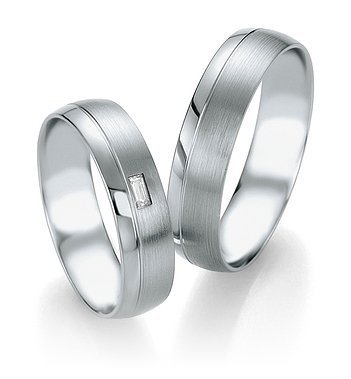 Platinum wedding rings with Breuning diamonds 090560
